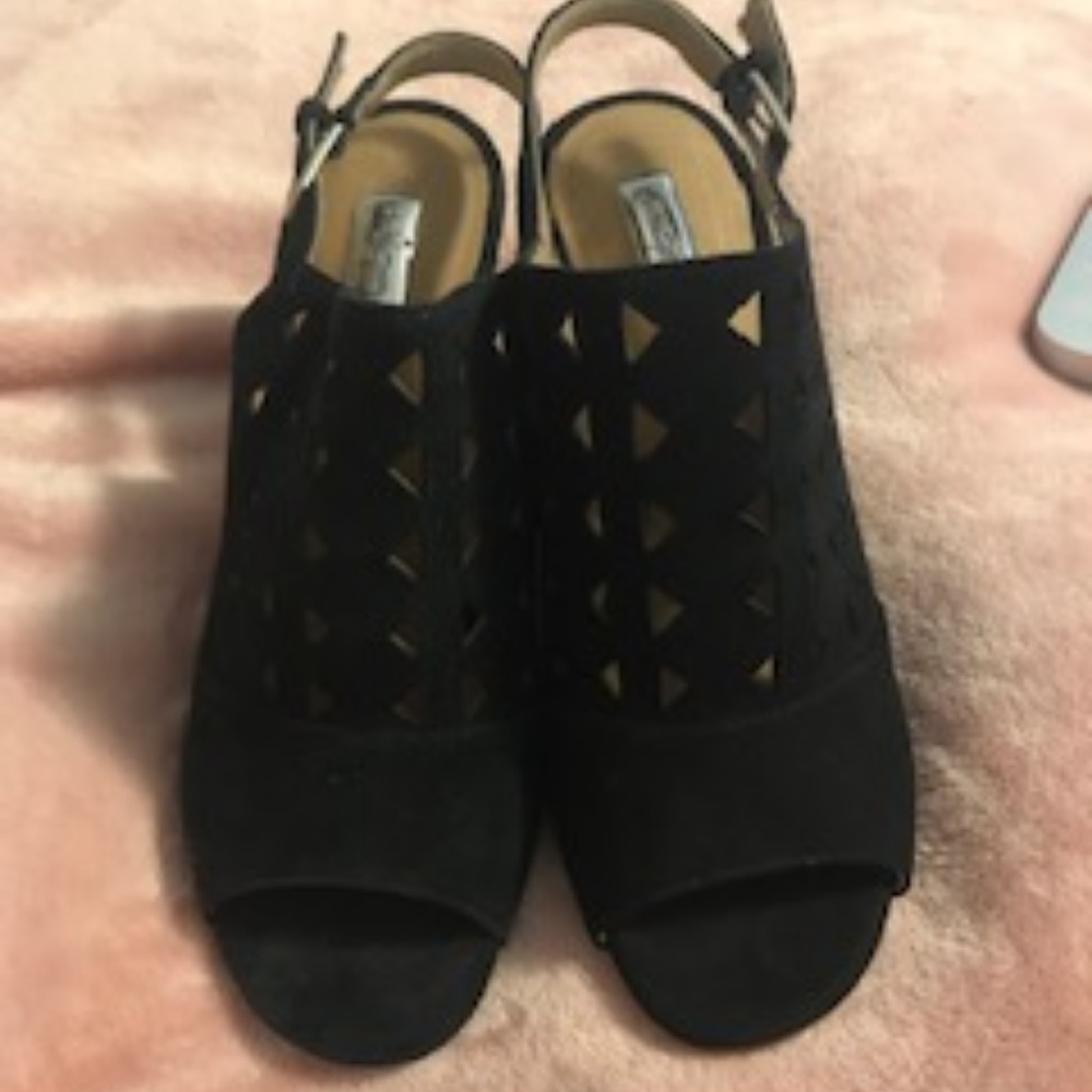 black halogen high heals
